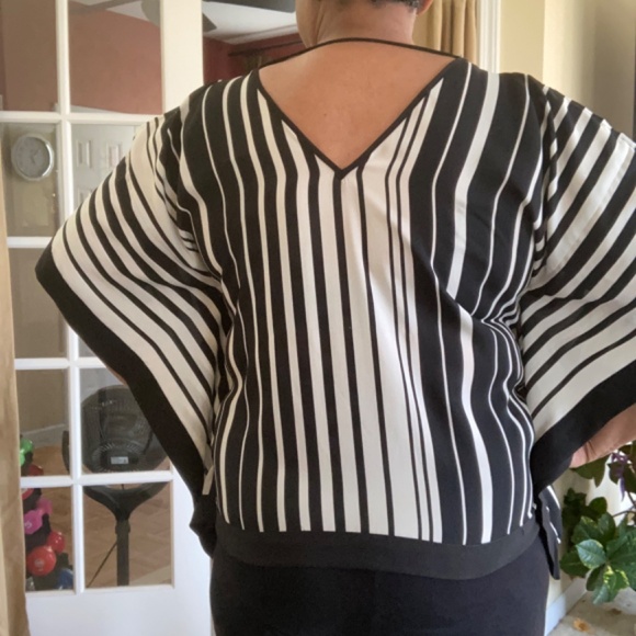 BCX Black & White Stripe Chiffon Cold Shoulder Poncho Top - Picture 8 of 14